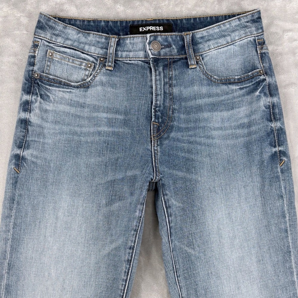 Express Jeans Mens 29x34 (Fits 29x32.5)‎ Light Wash Relaxed Stretch Classic